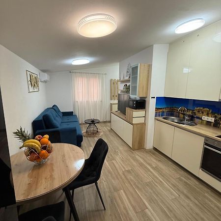 Apartment Helena Kaštela Eksteriør bilde